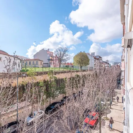 Vita Portucale ! Deluxe 3 Bedroom Apartment In Arroios Lisbon Exterior photo